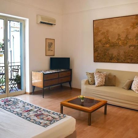 Appartamento Nel Centro Storico Di Palermo - Via Meli'S House Exteriör bild
